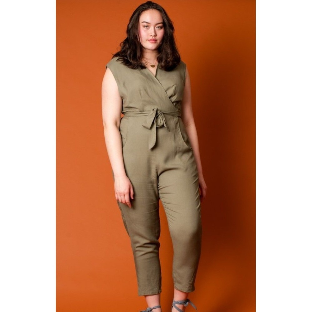 Field Day Oakland Artemis Jumpsuit one piece wrap‎ sage green Rayon made USA SM